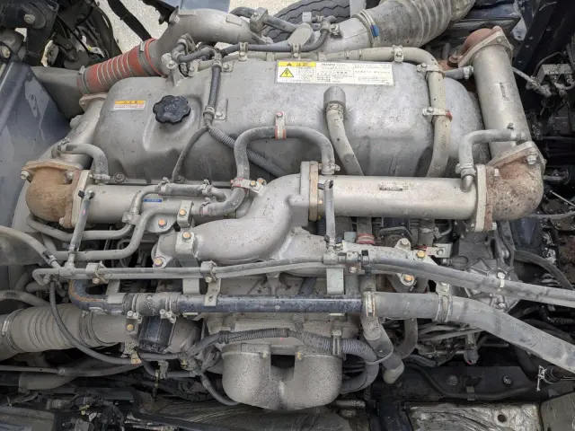 いすゞ ギガ QKG-CXZ77AT(6x4)の写真43