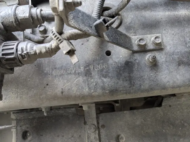 いすゞ ギガ QKG-CXZ77AT(6x4)の写真44