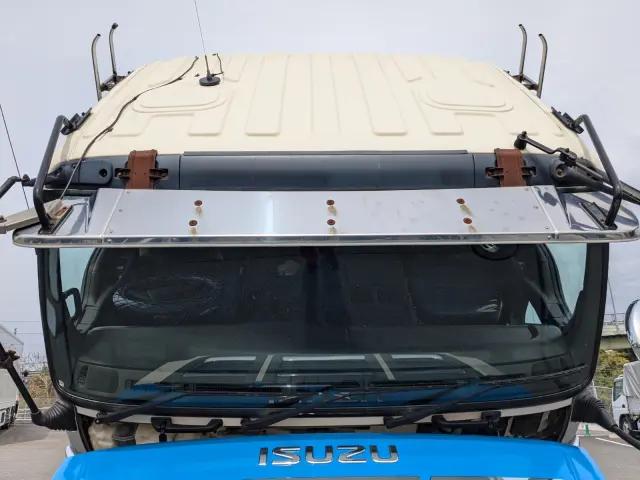 いすゞ ギガ QKG-CXZ77AT(6x4)の写真45