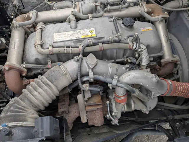 いすゞ ギガ QKG-CXZ77AT(6x4)の写真47