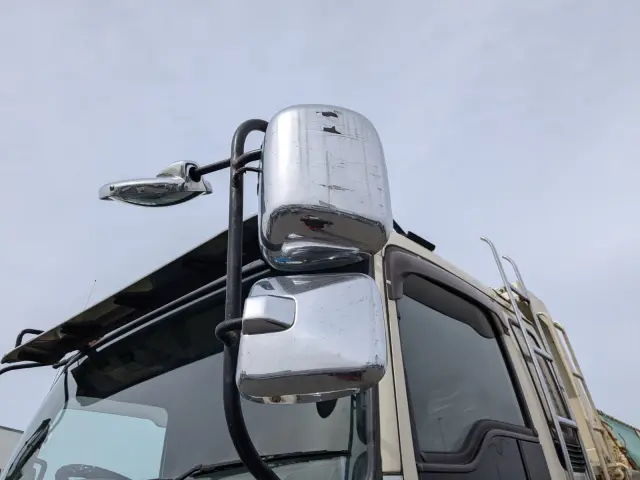 いすゞ ギガ QKG-CXZ77AT(6x4)の写真50