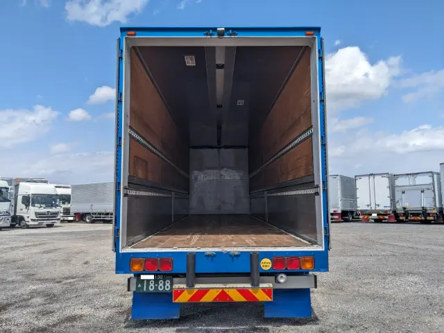 日野 プロフィア QPG-FW1AXEG(8x4)の写真9