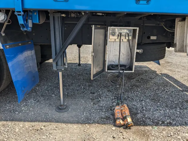 日野 プロフィア QPG-FW1AXEG(8x4)の写真22