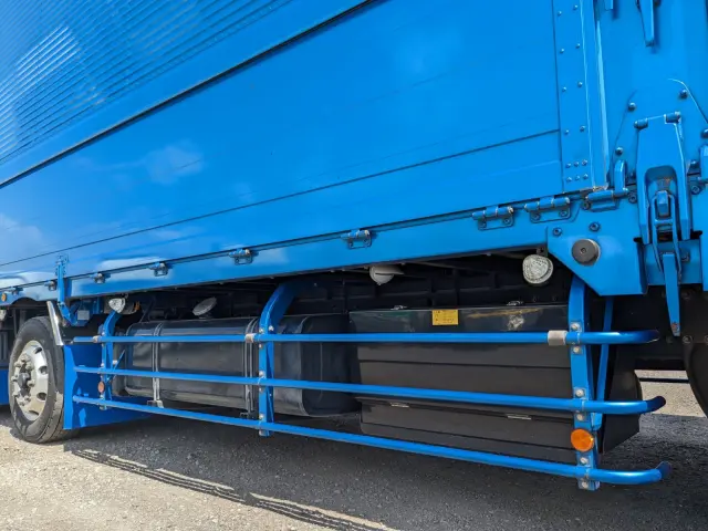 日野 プロフィア QPG-FW1AXEG(8x4)の写真27