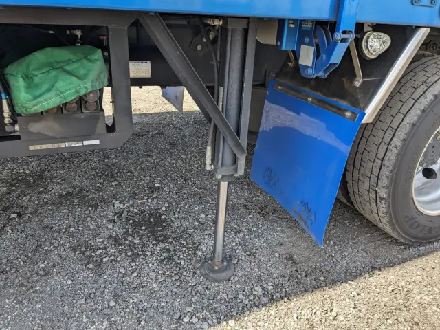 日野 プロフィア QPG-FW1AXEG(8x4)の写真32