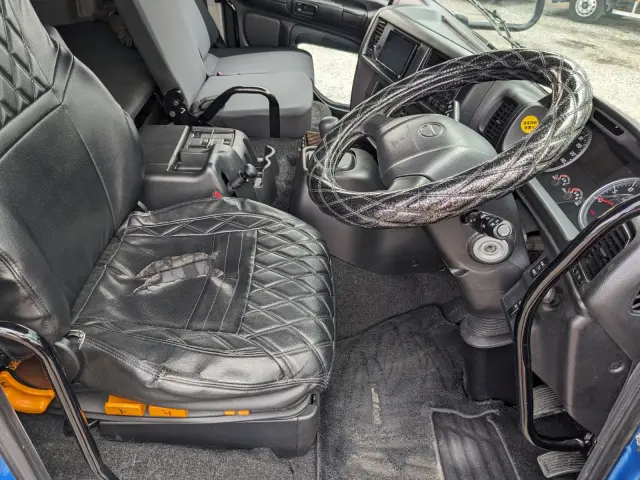 日野 プロフィア QPG-FW1AXEG(8x4)の写真39