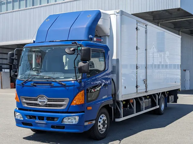 日野 レンジャー TKG-FC7JLAG(2WD)の写真1