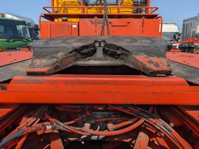 日野 プロフィア QDG-SS1EKAA(6x4)の写真10