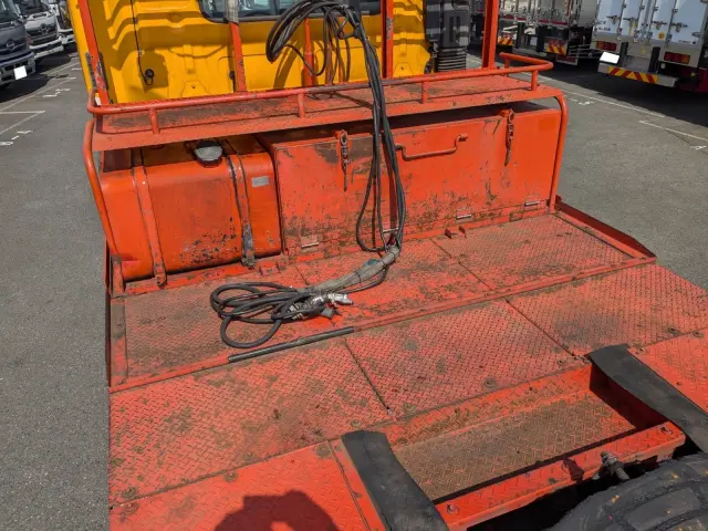 日野 プロフィア QDG-SS1EKAA(6x4)の写真17