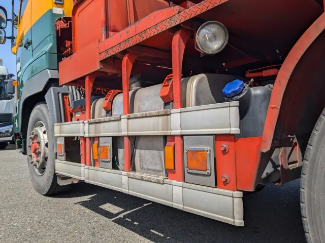 日野 プロフィア QDG-SS1EKAA(6x4)の写真23