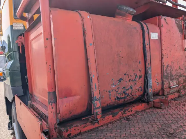 日野 プロフィア QDG-SS1EKAA(6x4)の写真43