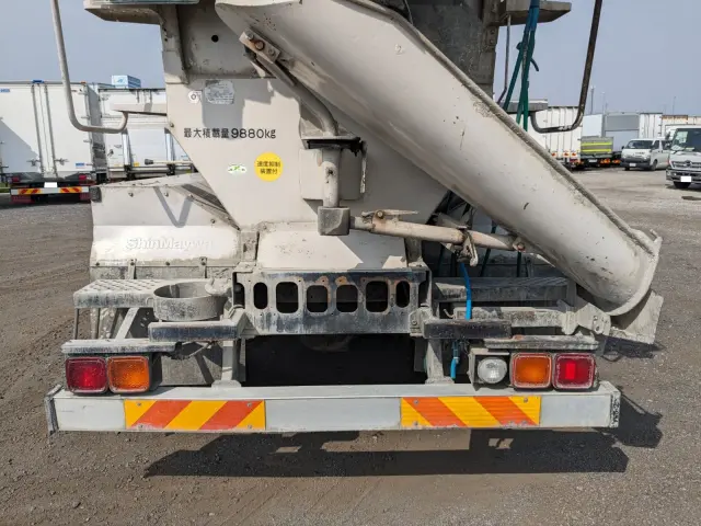 日野 プロフィア QKG-FS1AKAA(6x4)の写真12