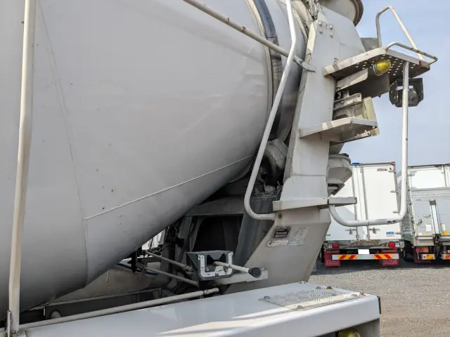 日野 プロフィア QKG-FS1AKAA(6x4)の写真19