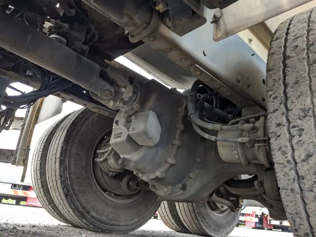 日野 プロフィア QKG-FS1AKAA(6x4)の写真25