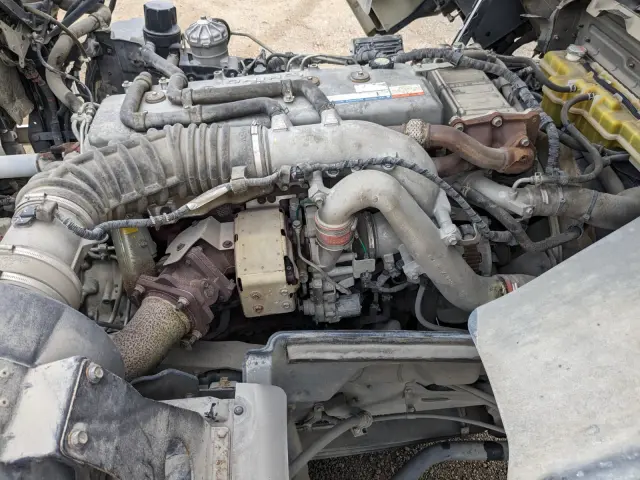 日野 プロフィア QKG-FS1AKAA(6x4)の写真43