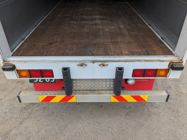 日野 プロフィア QKG-FR1EXBG(6x2)の写真10