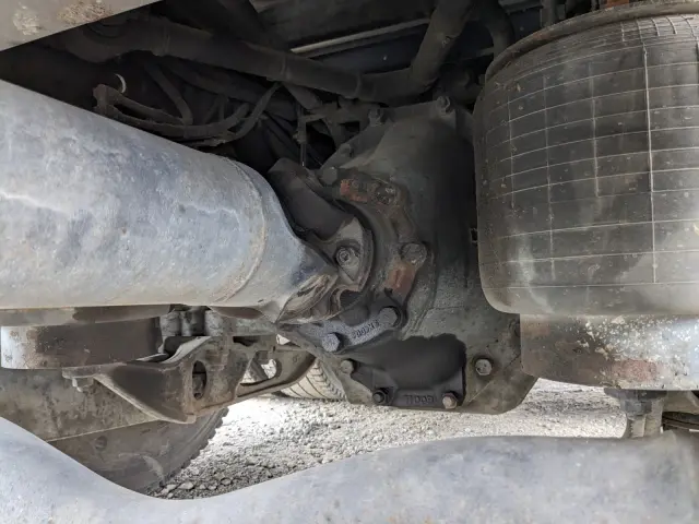 日野 プロフィア QKG-FR1EXBG(6x2)の写真24