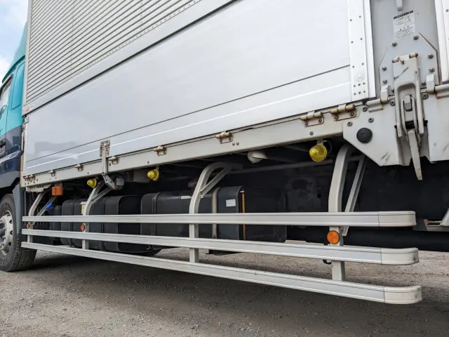 日野 プロフィア QKG-FR1EXBG(6x2)の写真26