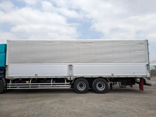 日野 プロフィア QKG-FR1EXBG(6x2)の写真27