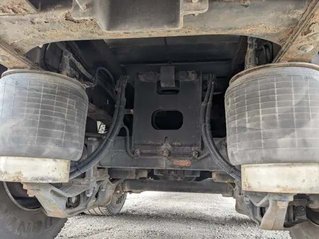 日野 プロフィア QKG-FR1EXBG(6x2)の写真33