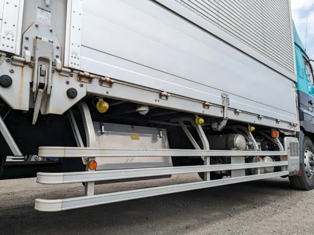 日野 プロフィア QKG-FR1EXBG(6x2)の写真36