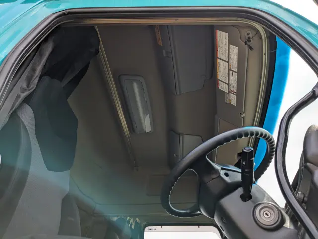 日野 プロフィア QKG-FR1EXBG(6x2)の写真38