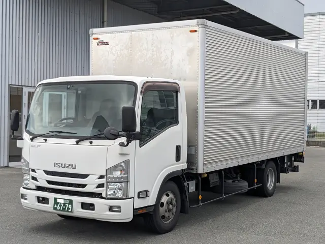 いすゞ エルフ TRG-NPR85AN(2WD)の写真1