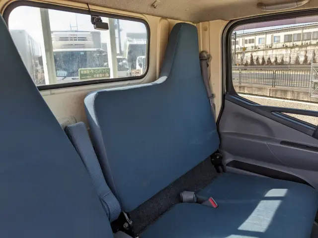 三菱 キャンター TKG-FBA20(2WD)の写真29