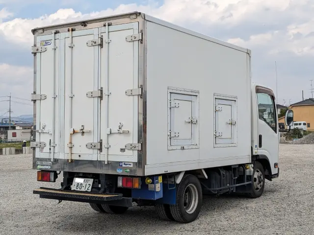 いすゞ エルフ TRG-NLR85AN(2WD)の写真8