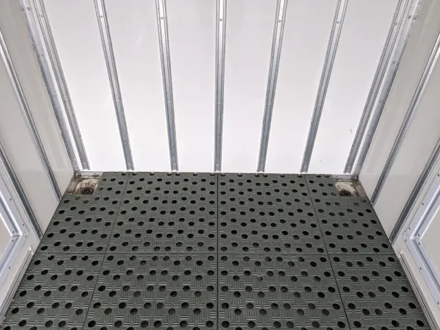 いすゞ エルフ TRG-NLR85AN(2WD)の写真14