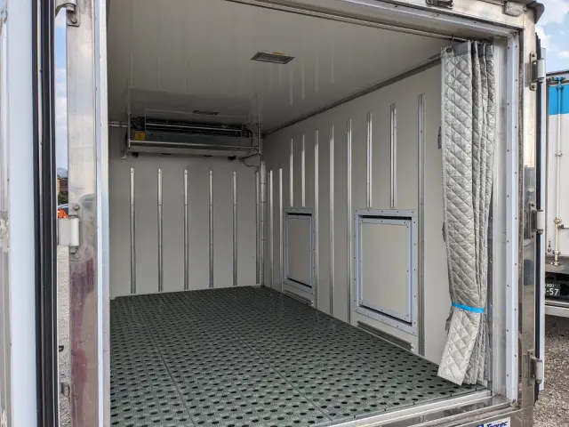 いすゞ エルフ TRG-NLR85AN(2WD)の写真17