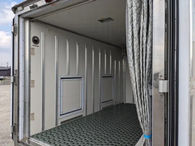 いすゞ エルフ TRG-NLR85AN(2WD)の写真18