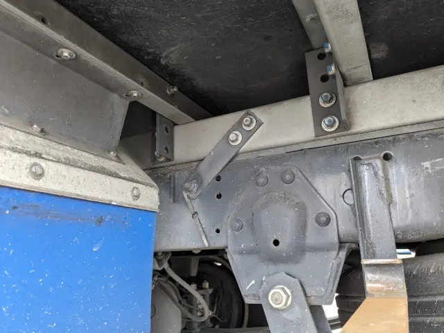 いすゞ エルフ TRG-NLR85AN(2WD)の写真22