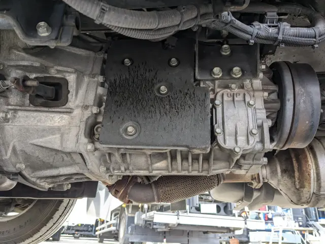 いすゞ エルフ TRG-NLR85AN(2WD)の写真25