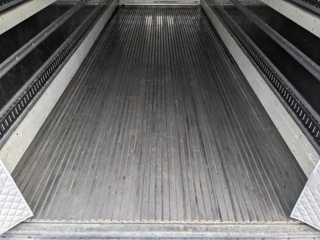 日野 レンジャー SKG-FC9JKAA(2WD)の写真15