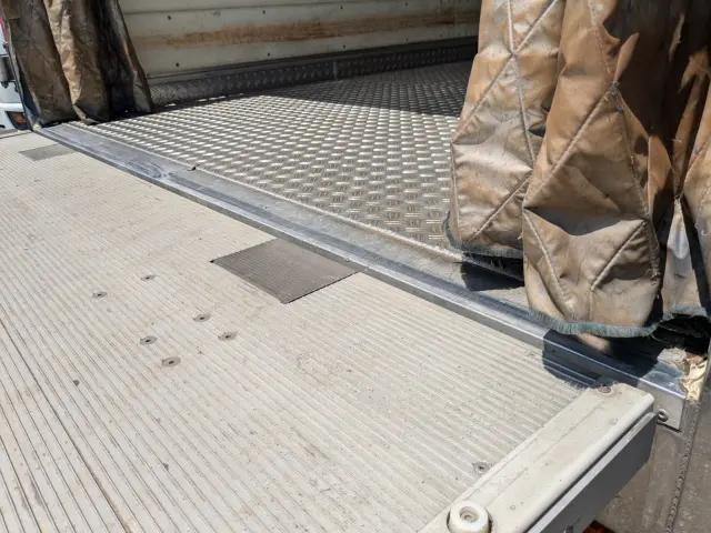 三菱 キャンター TKG-FEB80(2WD)の写真13