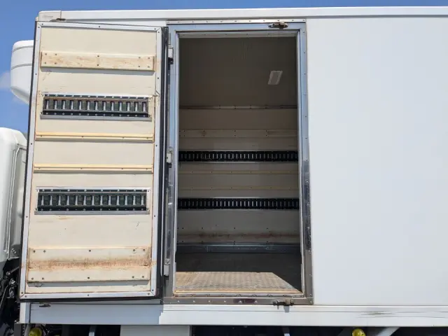 三菱 キャンター TKG-FEB80(2WD)の写真30