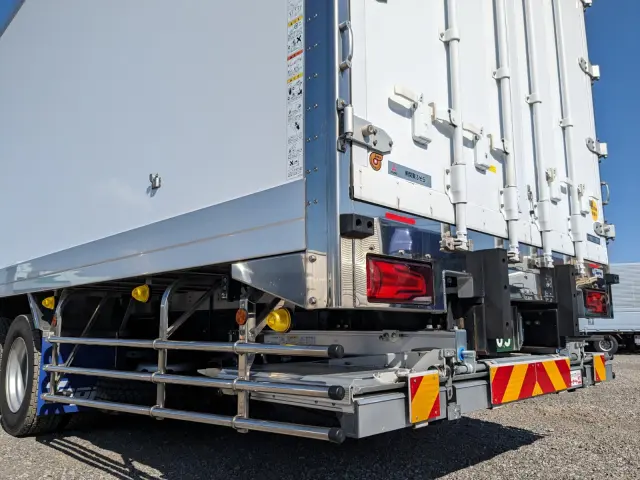 三菱 スーパーグレート 2PG-FS84HZ(8x4)の写真7