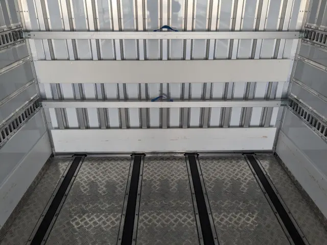 三菱 スーパーグレート 2PG-FS84HZ(8x4)の写真15