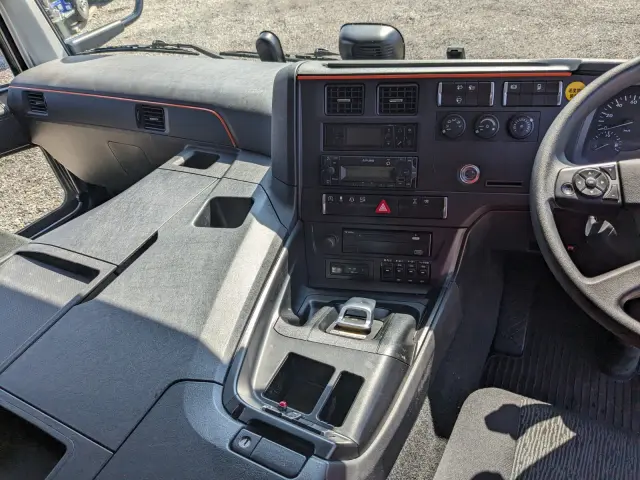 三菱 スーパーグレート 2PG-FS84HZ(8x4)の写真28