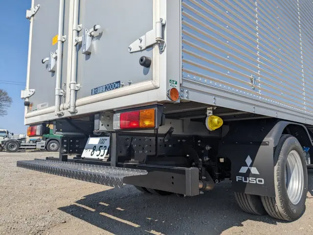 三菱 キャンター 2RG-FEAV0(2WD)の写真6