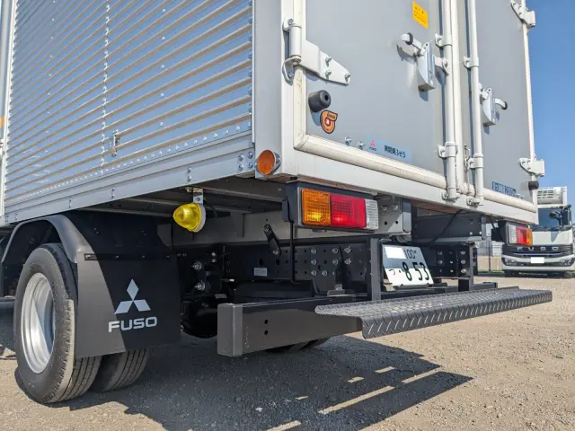 三菱 キャンター 2RG-FEAV0(2WD)の写真7