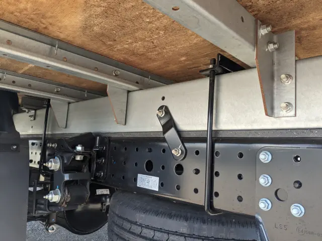 三菱 キャンター 2RG-FEAV0(2WD)の写真20