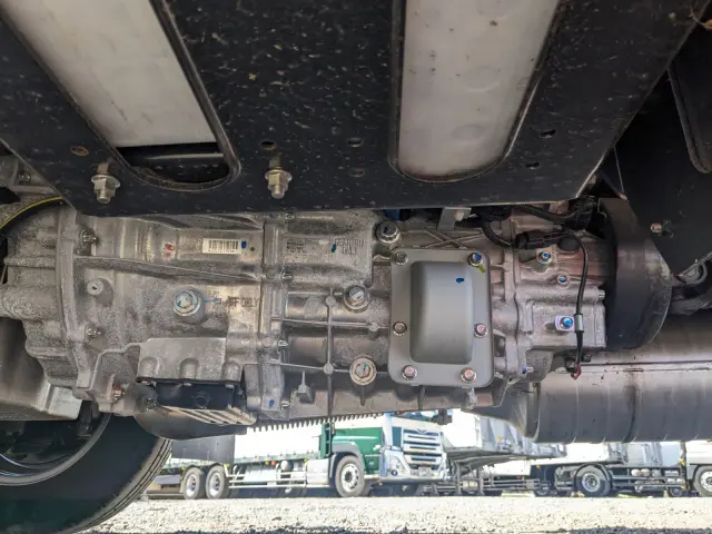 三菱 キャンター 2RG-FEAV0(2WD)の写真22