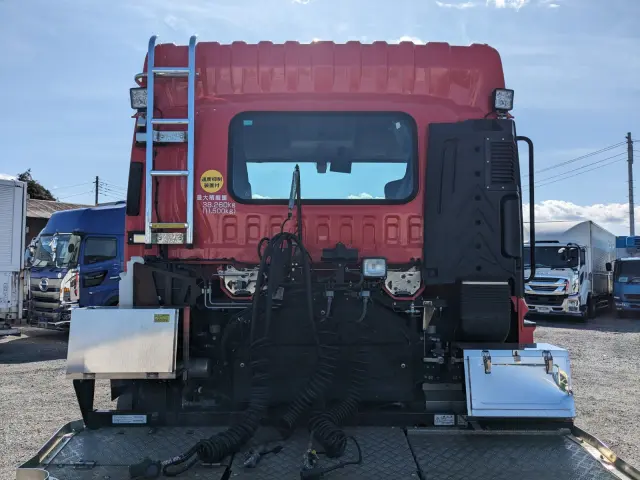 いすゞ ギガ 2KG-EXD52CD(2WD)の写真15