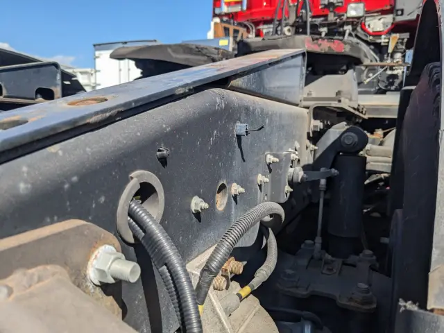 いすゞ ギガ 2KG-EXD52CD(2WD)の写真32