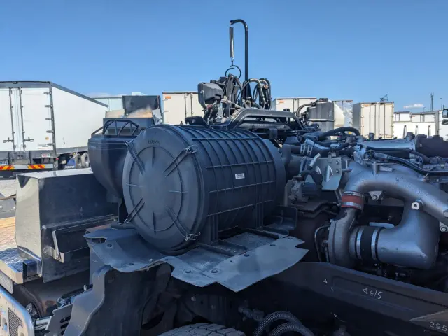 いすゞ ギガ 2KG-EXD52CD(2WD)の写真37