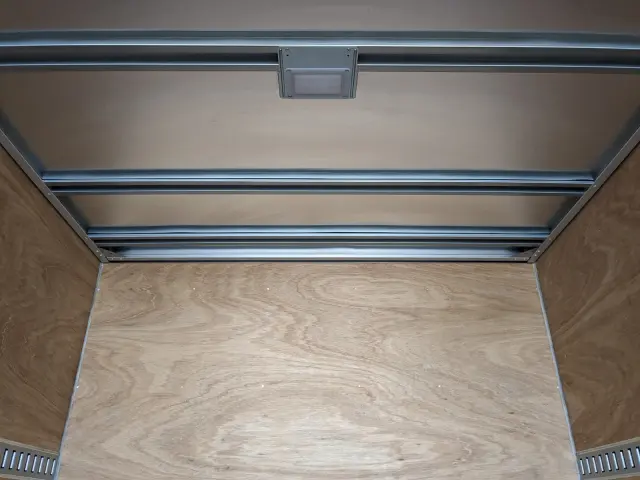 いすゞ エルフ 2RG-NNR88AN(2WD)の写真14