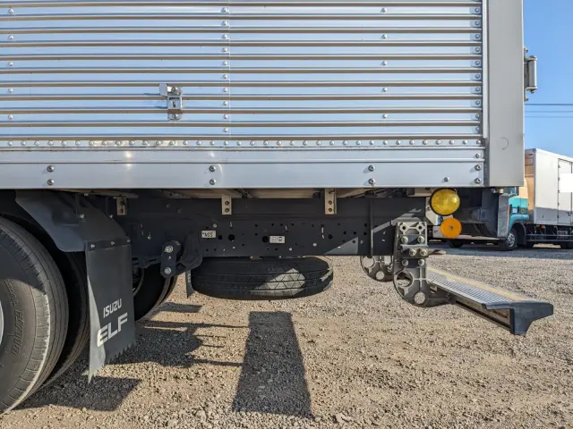 いすゞ エルフ 2RG-NNR88AN(2WD)の写真20