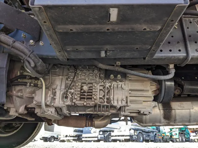 いすゞ エルフ 2RG-NNR88AN(2WD)の写真23